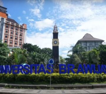 Sewa mobil malang untuk wisuda 360x320